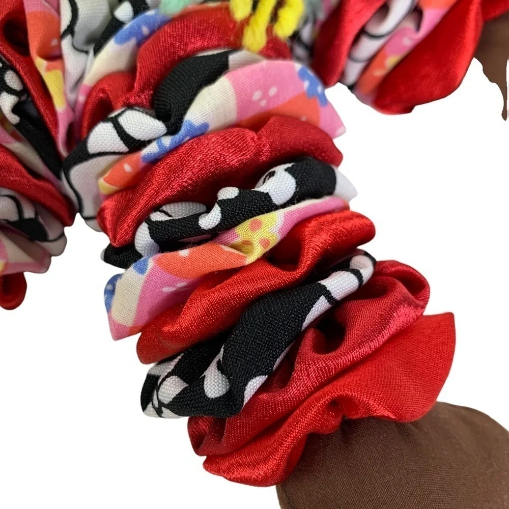 Handmade Black Fabric YoYo Yarn Haired Folk Art Doll Size 9”X11”  New Condition
